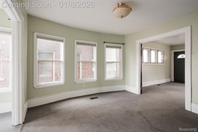 376 W Grand Boulevard, Detroit, MI 48216