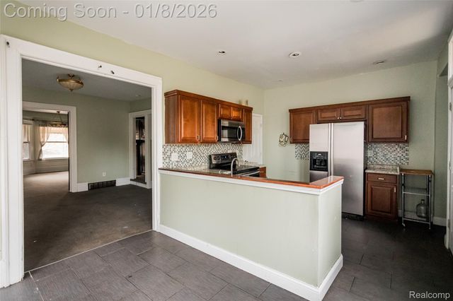 376 W Grand Boulevard, Detroit, MI 48216