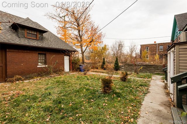 376 W Grand Boulevard, Detroit, MI 48216