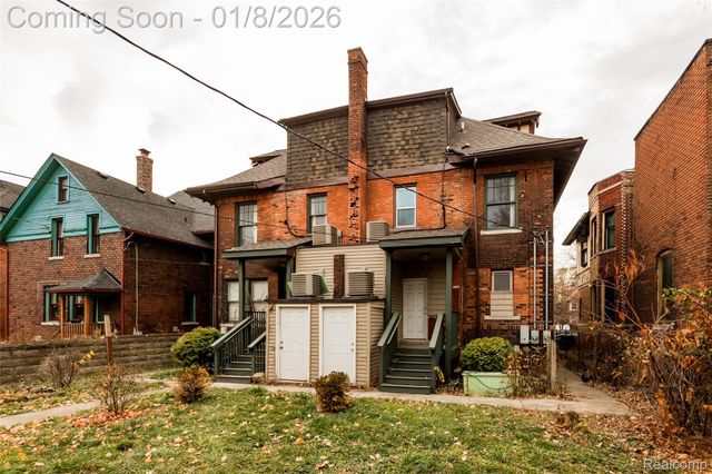 376 W Grand Boulevard, Detroit, MI 48216