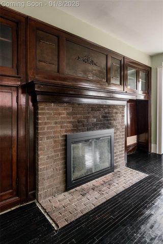 376 W Grand Boulevard, Detroit, MI 48216