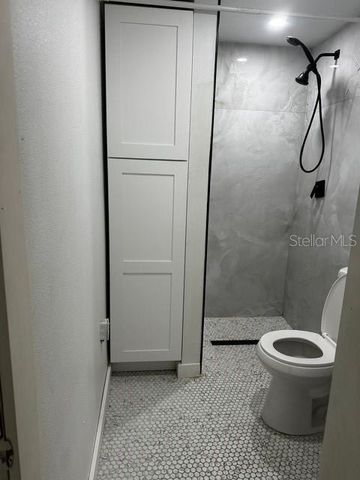 156 PINECREST DR, Sanford, FL 32773