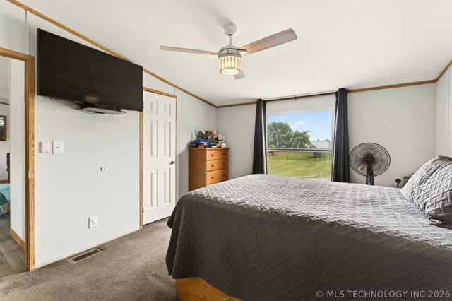 5860 W 573 Road, Chouteau, OK 74337