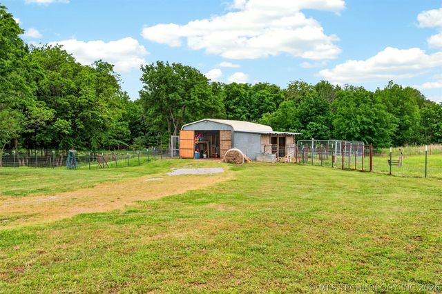 5860 W 573 Road, Chouteau, OK 74337
