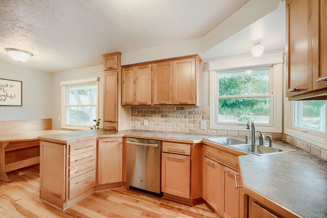 3705 Abbott Avenue N, Robbinsdale, MN 55422