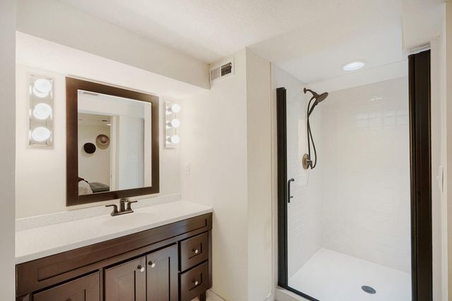 3705 Abbott Avenue N, Robbinsdale, MN 55422