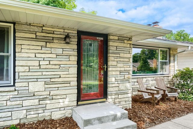 3705 Abbott Avenue N, Robbinsdale, MN 55422