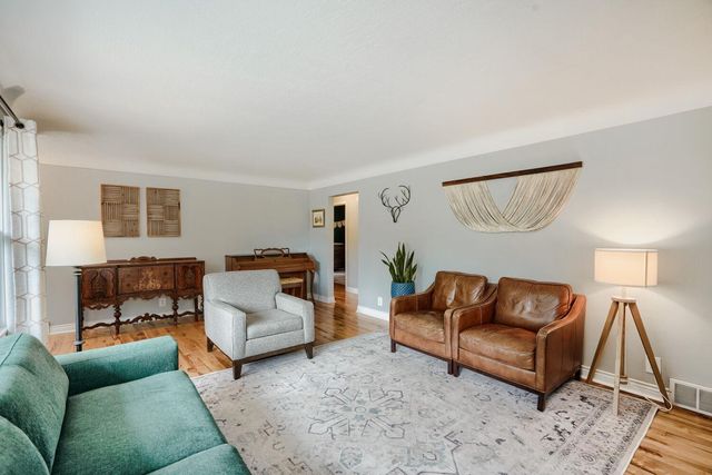 3705 Abbott Avenue N, Robbinsdale, MN 55422