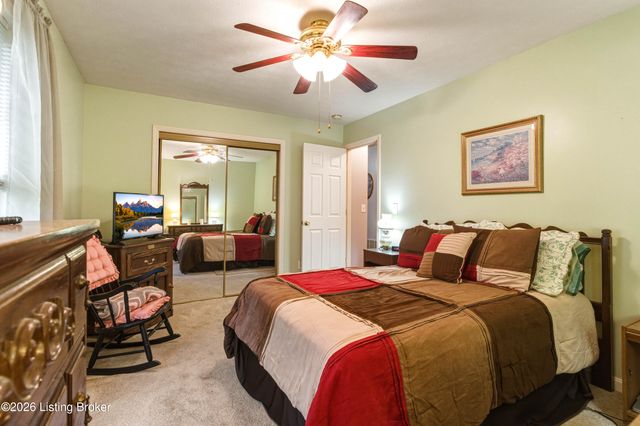 577 Winter Dr, Taylorsville, KY 40071