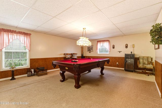 577 Winter Dr, Taylorsville, KY 40071