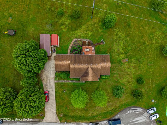 577 Winter Dr, Taylorsville, KY 40071