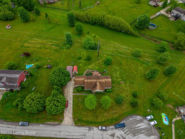 577 Winter Dr, Taylorsville, KY 40071