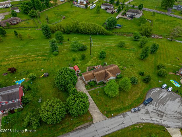 577 Winter Dr, Taylorsville, KY 40071