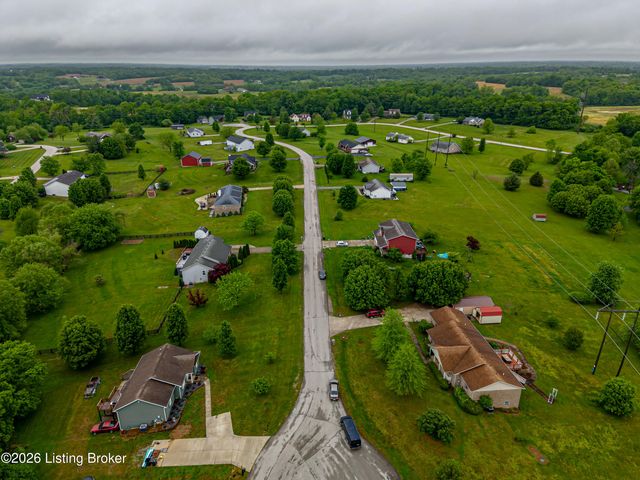 577 Winter Dr, Taylorsville, KY 40071