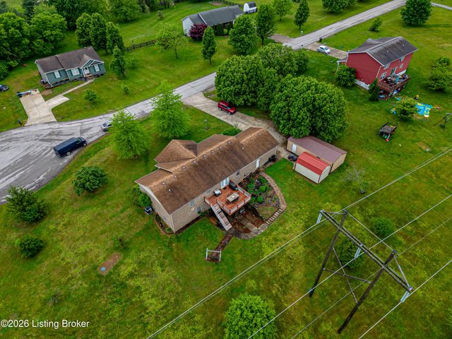 577 Winter Dr, Taylorsville, KY 40071
