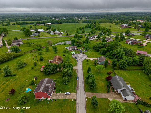 577 Winter Dr, Taylorsville, KY 40071