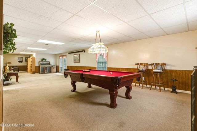 577 Winter Dr, Taylorsville, KY 40071