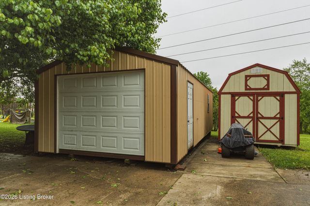 577 Winter Dr, Taylorsville, KY 40071