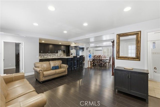 12232 Truesdale, Sun Valley (los Angeles), CA 91352