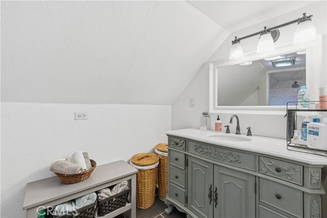 12232 Truesdale, Sun Valley (los Angeles), CA 91352