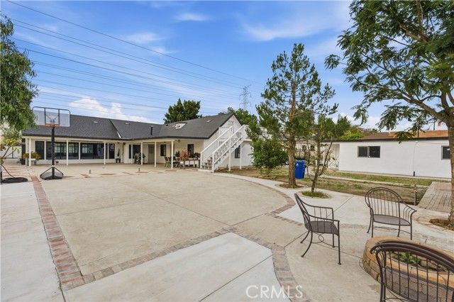 12232 Truesdale, Sun Valley (los Angeles), CA 91352