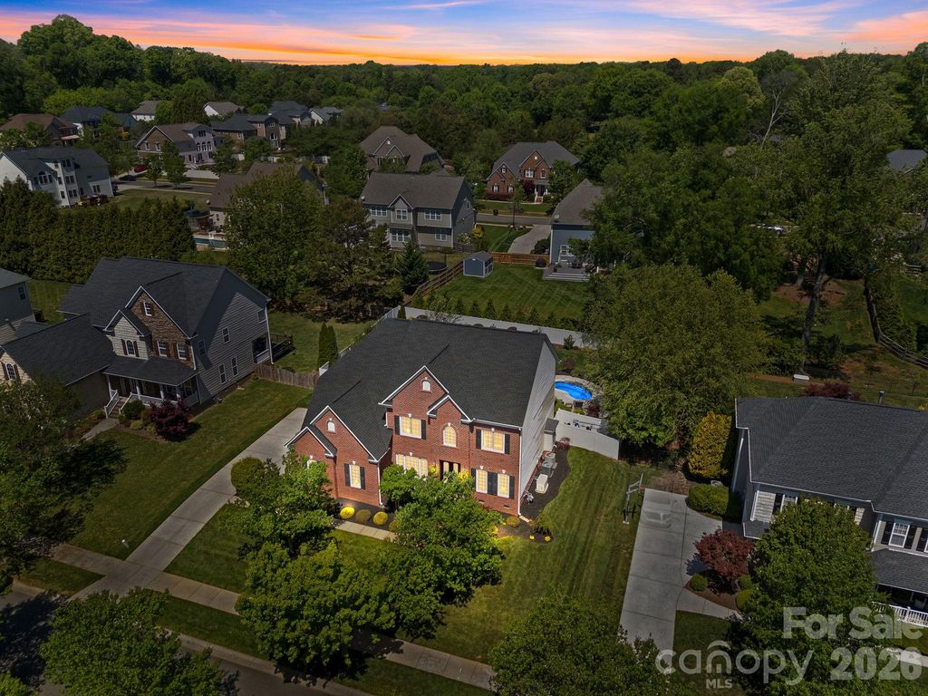 6727 Heritage Orchard Way, Huntersville, NC 28078