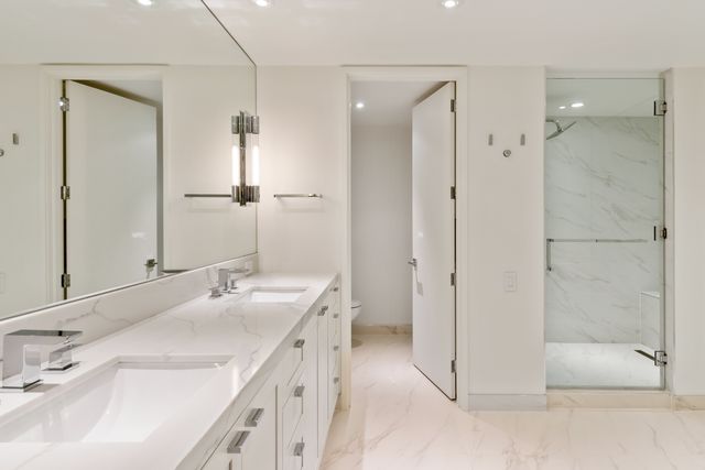 180 E Pearson Street 4706, Chicago, IL 60611