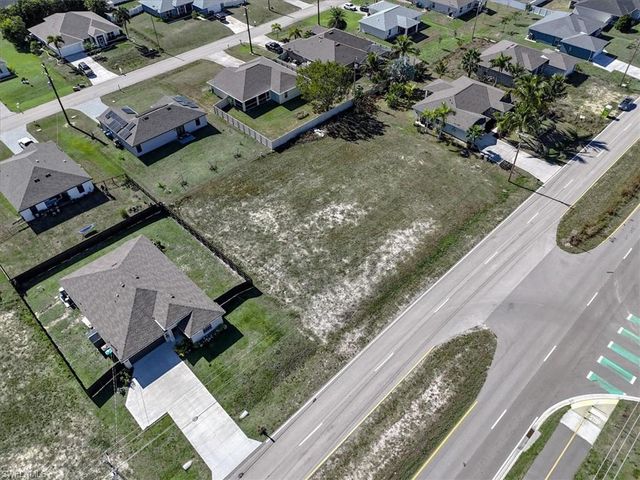 2002 Kismet PKWY W, Cape Coral, FL 33993