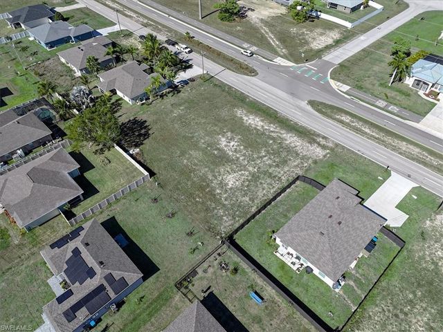 2002 Kismet PKWY W, Cape Coral, FL 33993