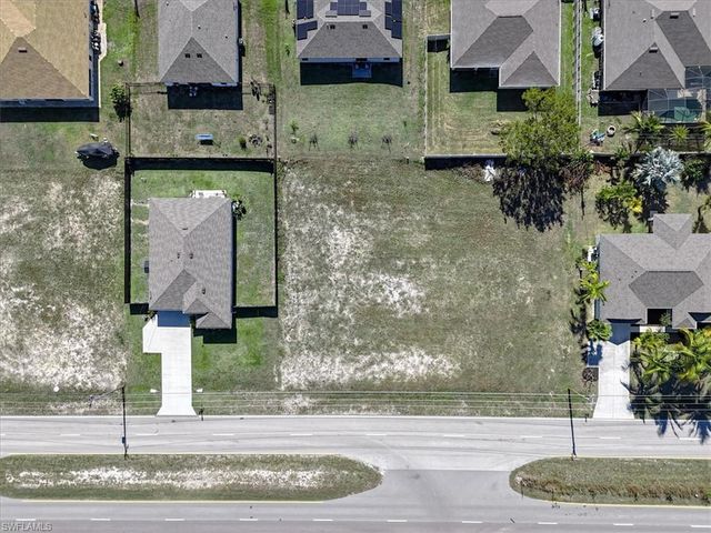 2002 Kismet PKWY W, Cape Coral, FL 33993