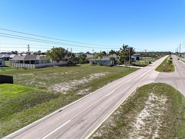 2002 Kismet PKWY W, Cape Coral, FL 33993