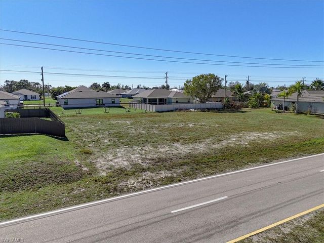 2002 Kismet PKWY W, Cape Coral, FL 33993