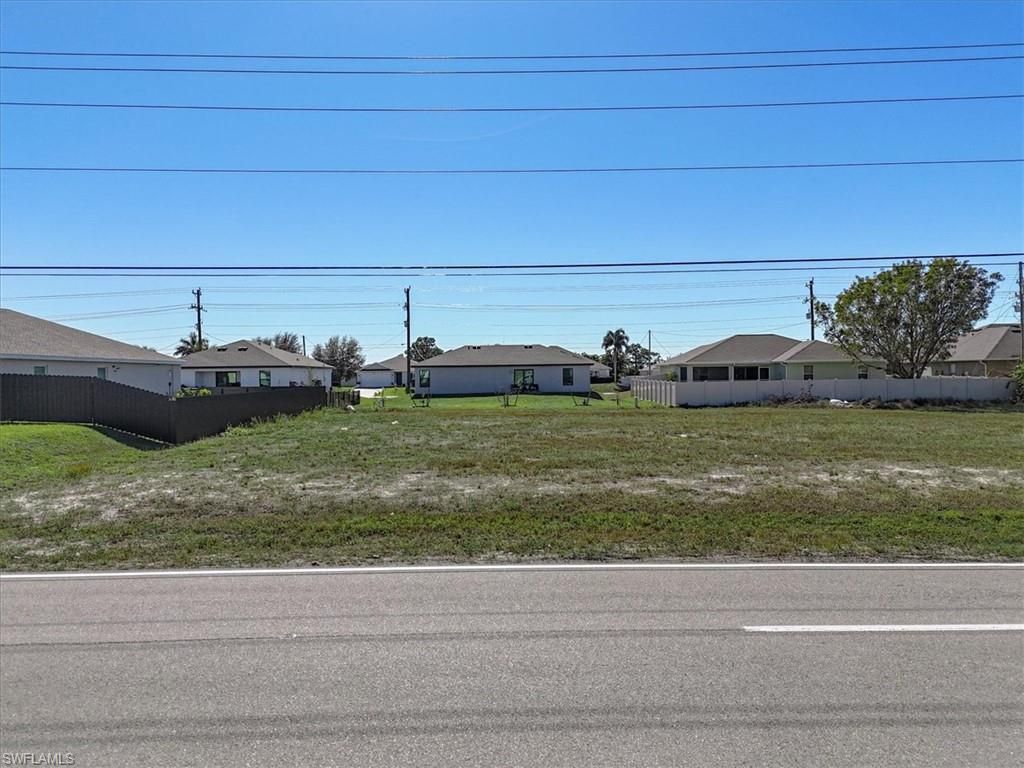 2002 Kismet PKWY W, CAPE CORAL, FL 33993 — photo 3
