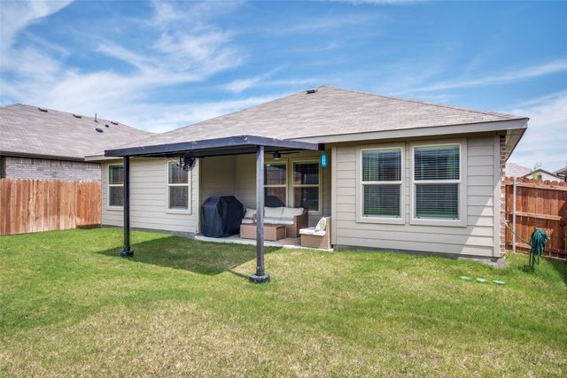 1336 Dillard Creek Drive, Fort Worth, TX 76247