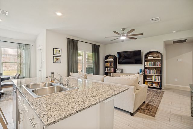 1336 Dillard Creek Drive, Fort Worth, TX 76247