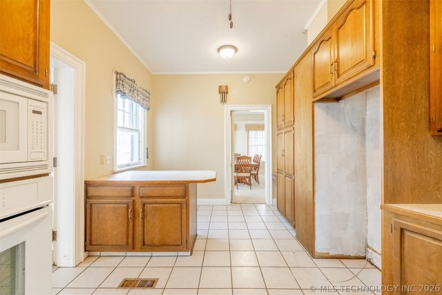 1320 S Wheeling Avenue, Tulsa, OK 74104