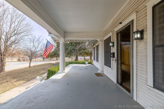 1320 S Wheeling Avenue, Tulsa, OK 74104