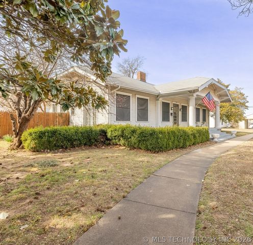 1320 S Wheeling Avenue, Tulsa, OK 74104