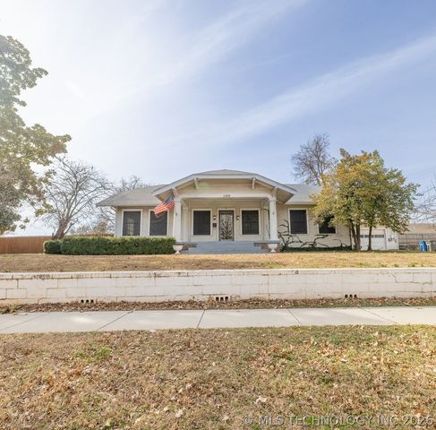 1320 S Wheeling Avenue, Tulsa, OK 74104