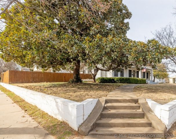 1320 S Wheeling Avenue, Tulsa, OK 74104