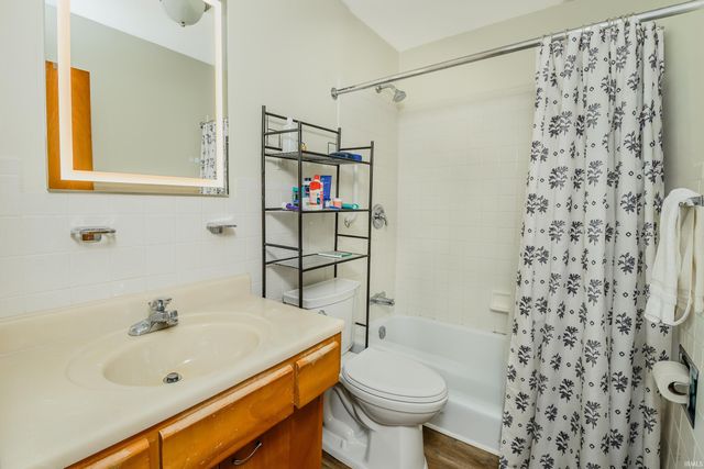 3910 E 10 Street, Bloomington, IN 47408
