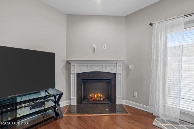 1808 Fox Den Way, Greenville, NC 27858