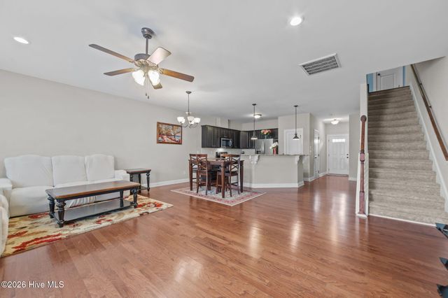 1808 Fox Den Way, Greenville, NC 27858