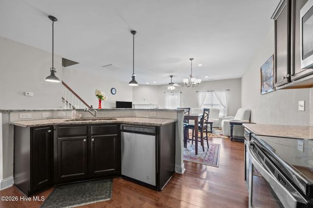 1808 Fox Den Way, Greenville, NC 27858