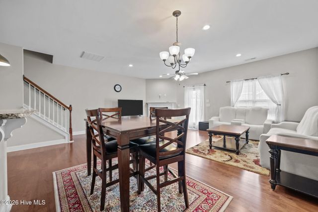 1808 Fox Den Way, Greenville, NC 27858