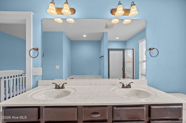 1808 Fox Den Way, Greenville, NC 27858