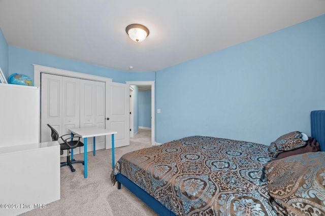 1808 Fox Den Way, Greenville, NC 27858