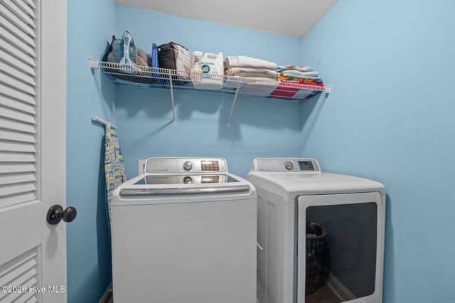 1808 Fox Den Way, Greenville, NC 27858