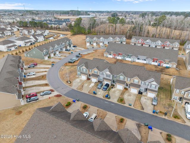 1808 Fox Den Way, Greenville, NC 27858