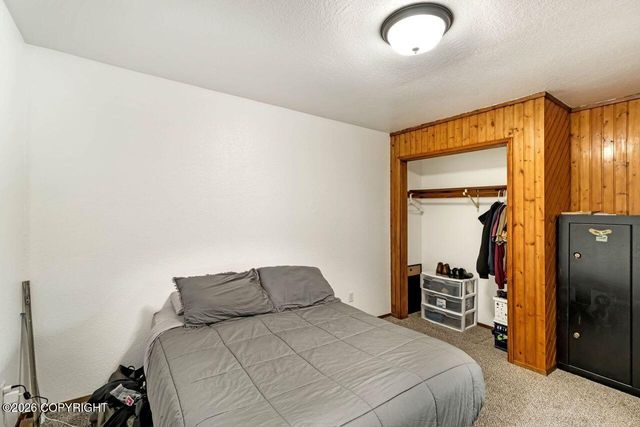 6630 W Beverly Lake Road, Wasilla, AK 99623